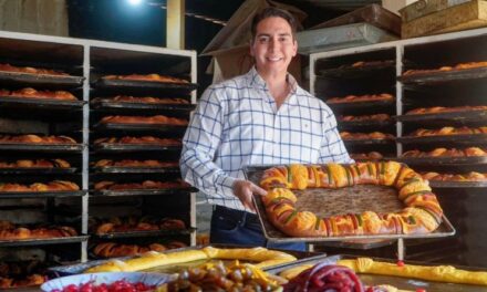 Héctor Santana llevará la tradicional Rosca de Reyes a más de 40 comunidades en Bahía de Banderas