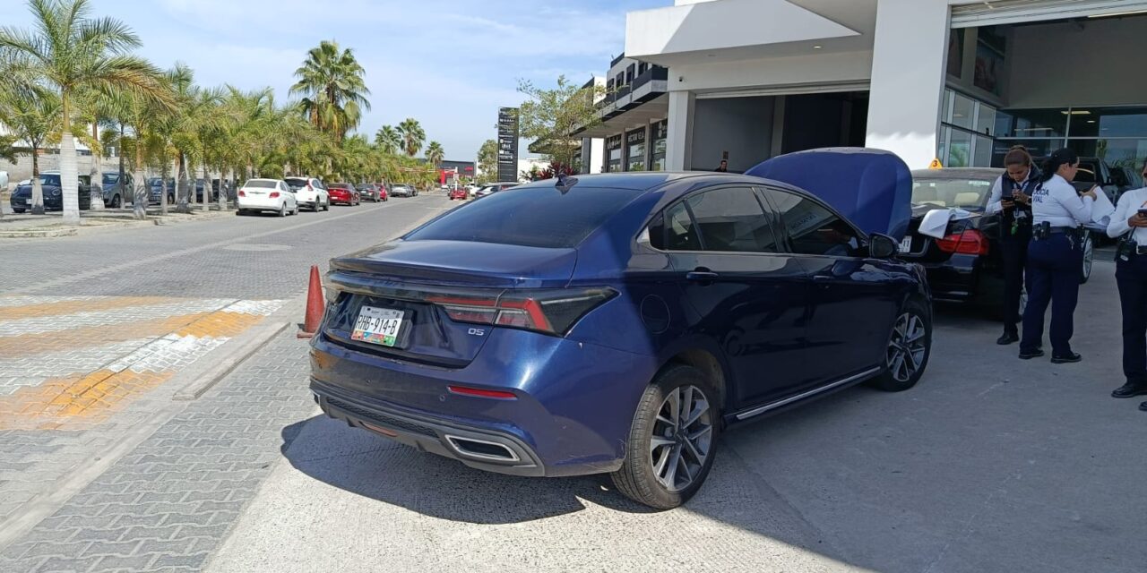 Localizan vehículo robado de arrendadora el año pasado