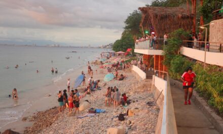 Gobierno de Luis Munguía Presenta: First Sunset 2026