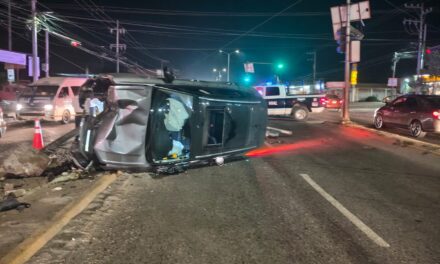 ATIENDEN ACCIDENTE EN EL CRUCERO DE EL MANGUITO, SAN CLEMENTE DE LIMA