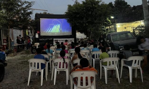 NOCHE DE CINE GRATIS EN LOMA BONITA