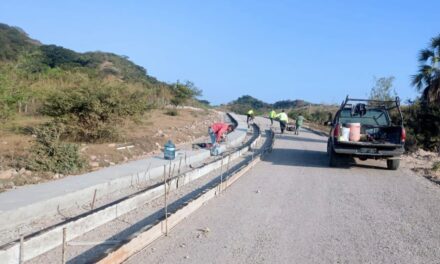 GOBIERNO DE NAYARIT AVANZA EN LA CONSTRUCCIÓN DEL CAMINO HUAJICORI–QUIVIQUINTA