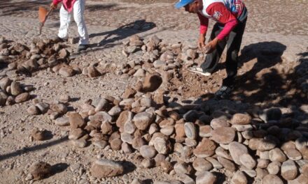 PRECAUCIÓN: MANTENIMIENTO EN CALLE TABASCO PARA MEJORAR VIALIDADES EN ACAPONETA