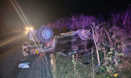 Atienden Bomberos Estatales hecho de tránsito en la carretera Tepic – Guadalajara