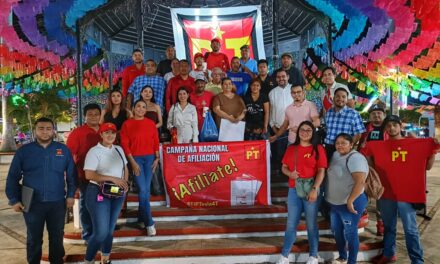 Dio inicio la campaña nacional de afiliación del Partido del Trabajo en el municipio de Compostela!