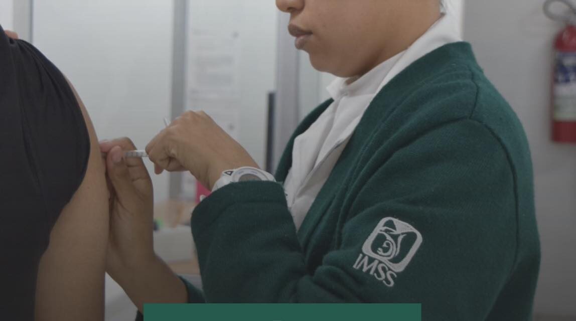 Acude a tu Unidad de Medicina Familiar para completar tu esquema de vacunación.