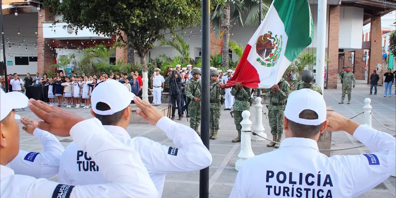 Puerto Vallarta conmemora el aniversario de la Constitución Mexicana