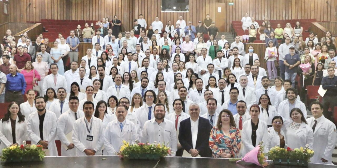 74 MÉDICAS Y MÉDICOS CONCLUYEN SU ESPECIALIZACIÓN