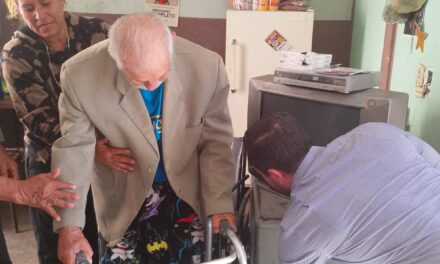 ¡DIF NAYARIT BRINDA APOYO INTEGRAL Y DIGNO A PERSONA ADULTA MAYOR!