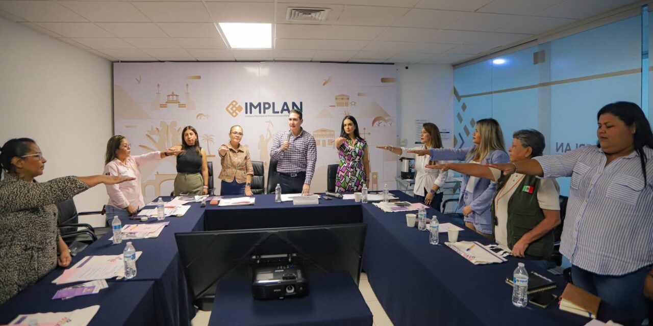 Héctor Santana reafirma su apoyo a las mujeres con la instalación del Consejo Asesor del Instituto Municipal de la Mujer