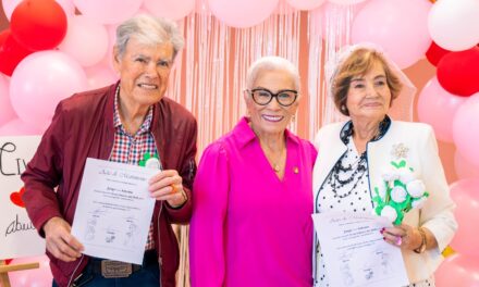 DIF Nayarit celebra el Día del Amor y la Amistad con adultos mayores