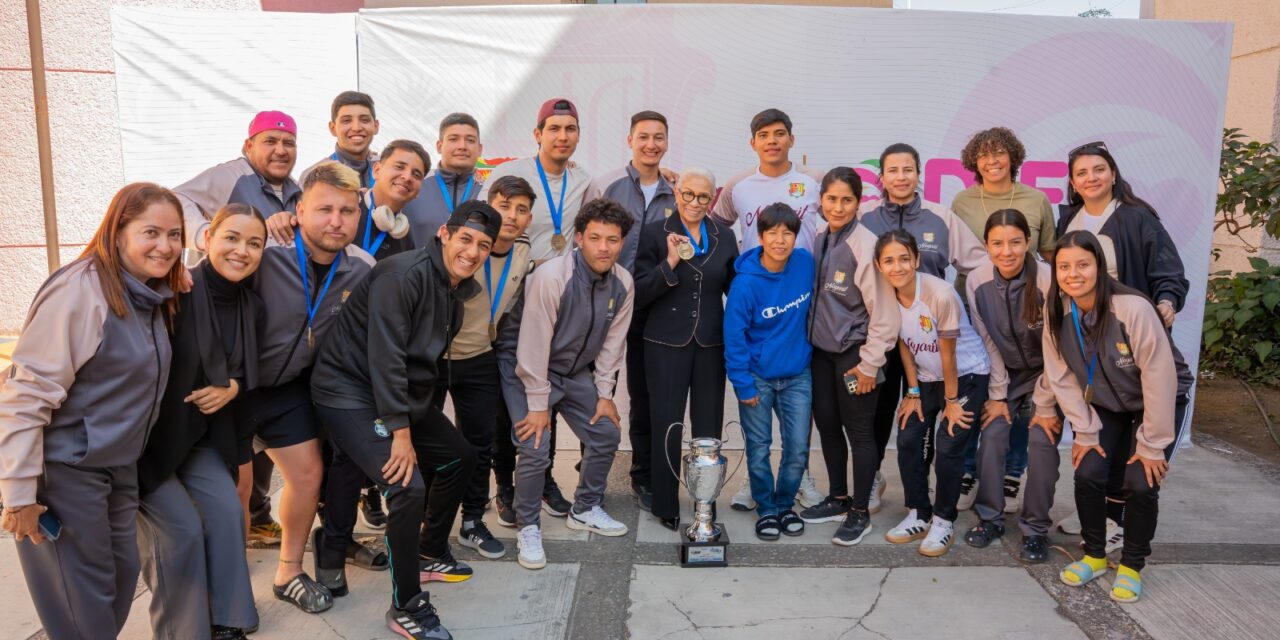Jóvenes deportistas agradecen a Beatriz Estrada por creer en ellos y apoyar sus sueños.