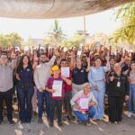 Héctor Santana respalda a comerciantes con entrega de 200 tarjetones