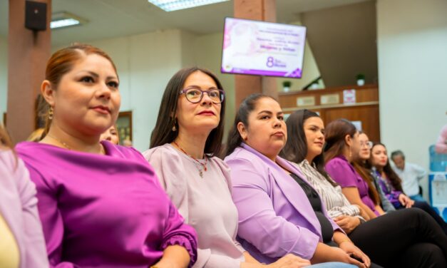 IMPULSA BEATRIZ ESTRADA EL EMPODERAMIENTO DE LAS MUJERES NAYARITAS