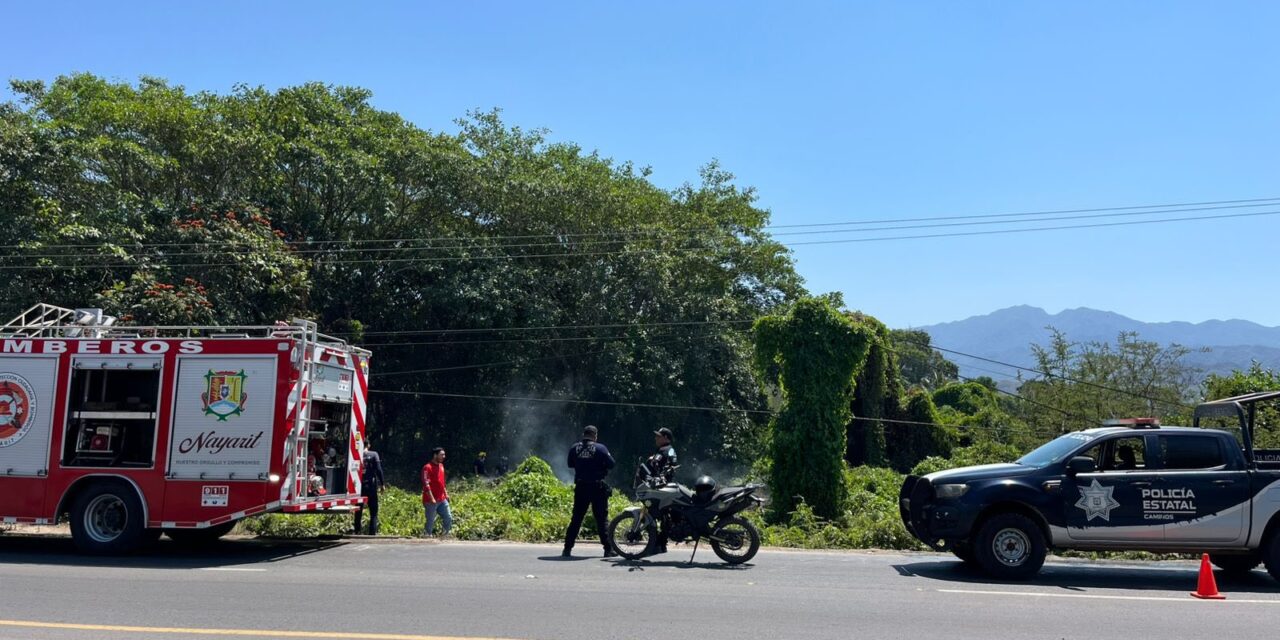 BOMBEROS SOFOCAN INCENDIO EN RINCÓN DE GUAYABITOS Y EVITAN AFECTACIONES MAYORES