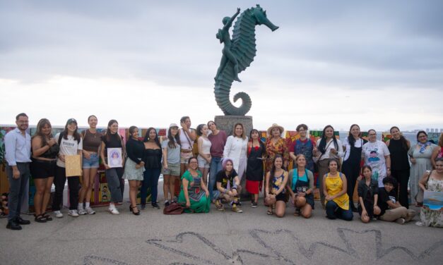 Pinceladas Frente al Mar llena de arte y color el Malecón de Puerto Vallarta