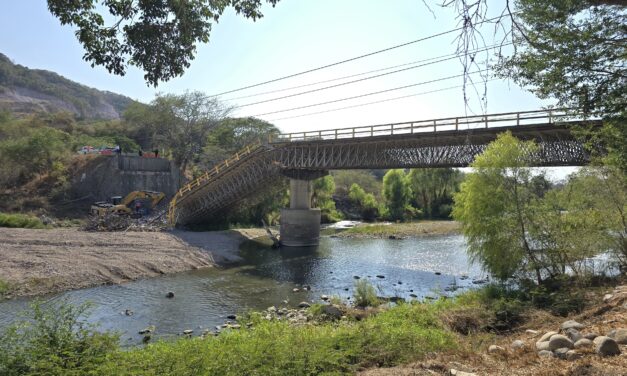 ¡INICIAN TRABAJOS DE DEMOLICIÓN DEL PUENTE DE LA DESEMBOCADA!