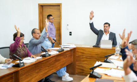 ¡CABILDO DE COMPOSTELA APRUEBA ACUERDOS CLAVE PARA EL DESARROLLO DEL MUNICIPIO!