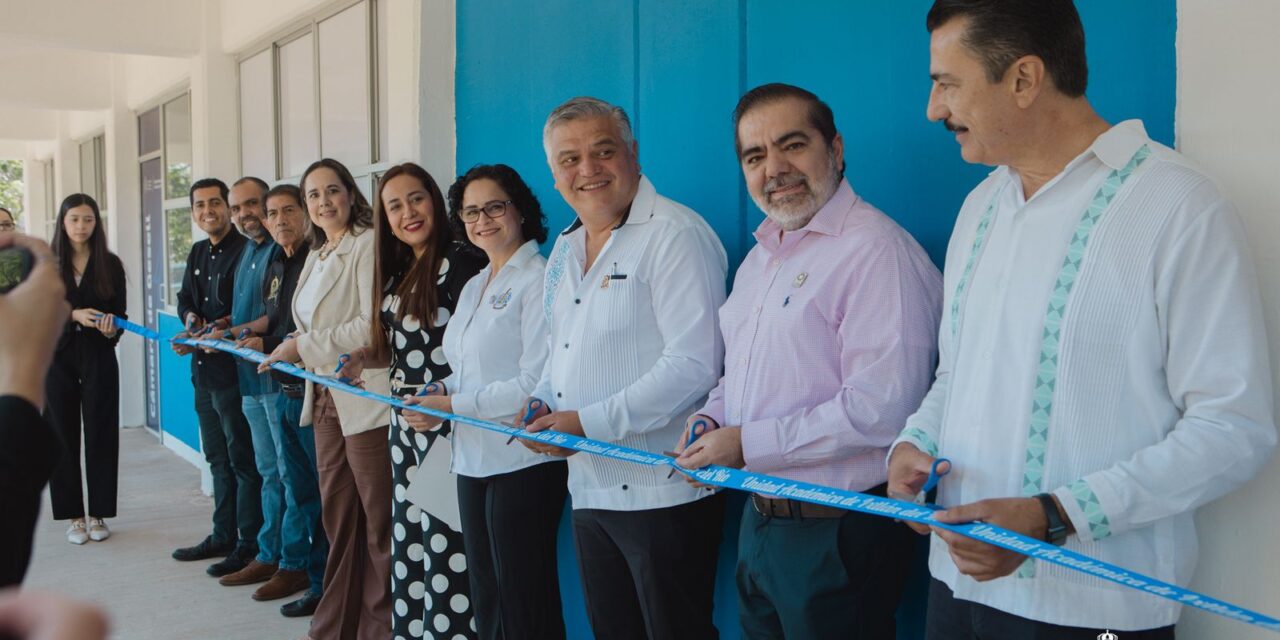 ACREDITAN LICENCIATURA EN LINGÜÍSTICA APLICADA Y FORTALECEN LA CALIDAD EDUCATIVA