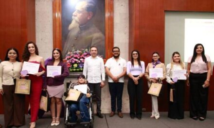 INJUVE RECONOCE A MUJERES DESTACADAS EN EL FORO JUVENIL “MUJERES QUE INSPIRAN”