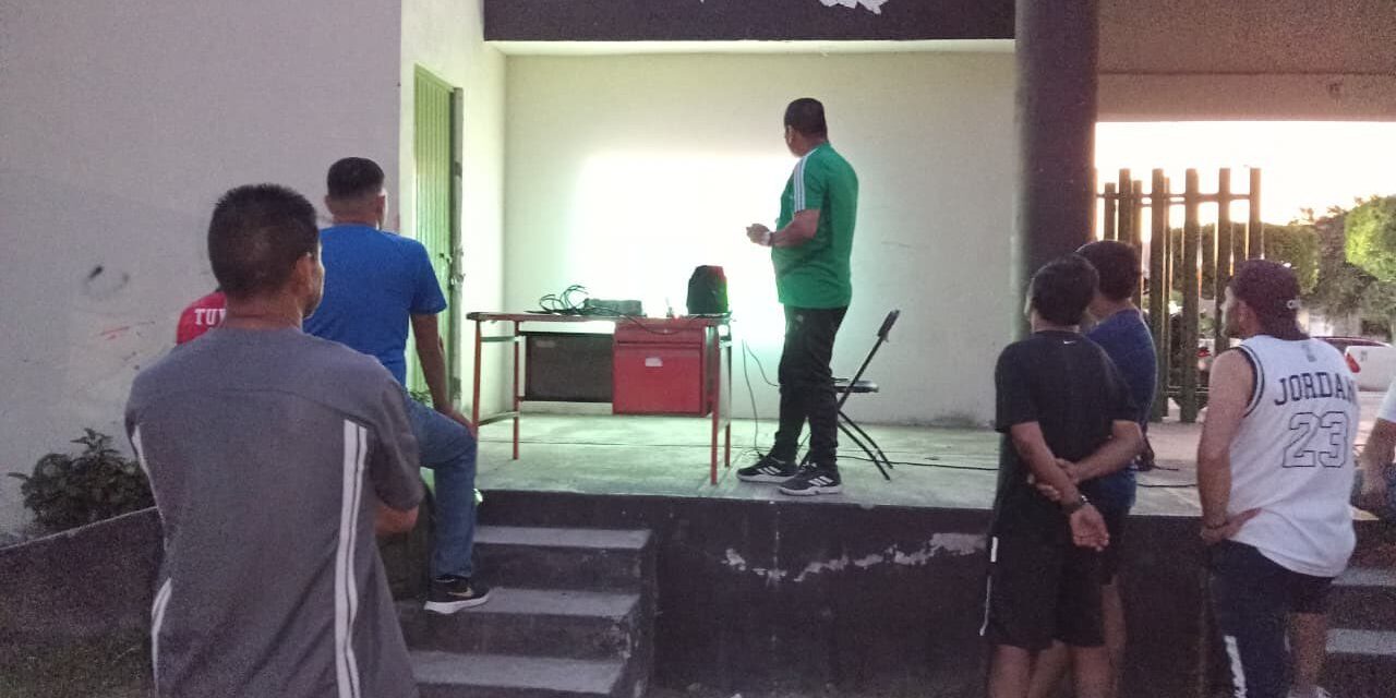 CAPACITAN ÁRBITROS EN JALA PARA FORTALECER EL NIVEL DEL DEPORTE LOCAL