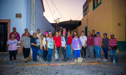 REALIZAN JORNADA DE LIMPIEZA EN EL BARRIO DE SAN JUAN EN JALA