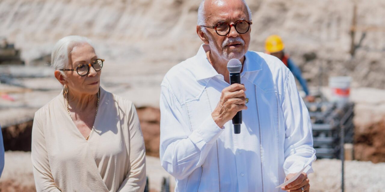 RECORRE MIGUEL ÁNGEL NAVARRO OBRA DEL CENTRO CULTURAL, ARTE Y DEPORTE “NICOLÁS ÁLVAREZ ORTEGA” EN TEPIC