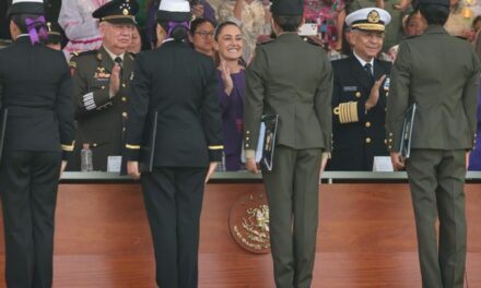 Presidenta conmemora Día Internacional de la Mujer en homenaje a las mujeres de las Fuerzas Armadas