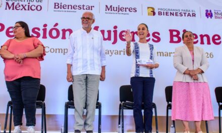 Claudia Sheinbaum reconoce a Miguel Ángel Navarro y encabeza entrega de la Pensión Mujeres Bienestar en Compostela