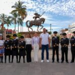 💜🇲🇽 Conmemoran el Día Internacional de la Mujer con Honores a la Bandera en Compostela
