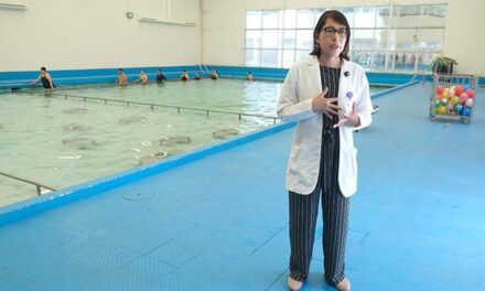 IMSS promueve terapia de higiene de columna para prevenir lesiones y mejorar la postura en actividades cotidianas