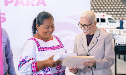 Entrega Beatriz Estrada equipamiento a cerca de 250 emprendedoras y emprendedores