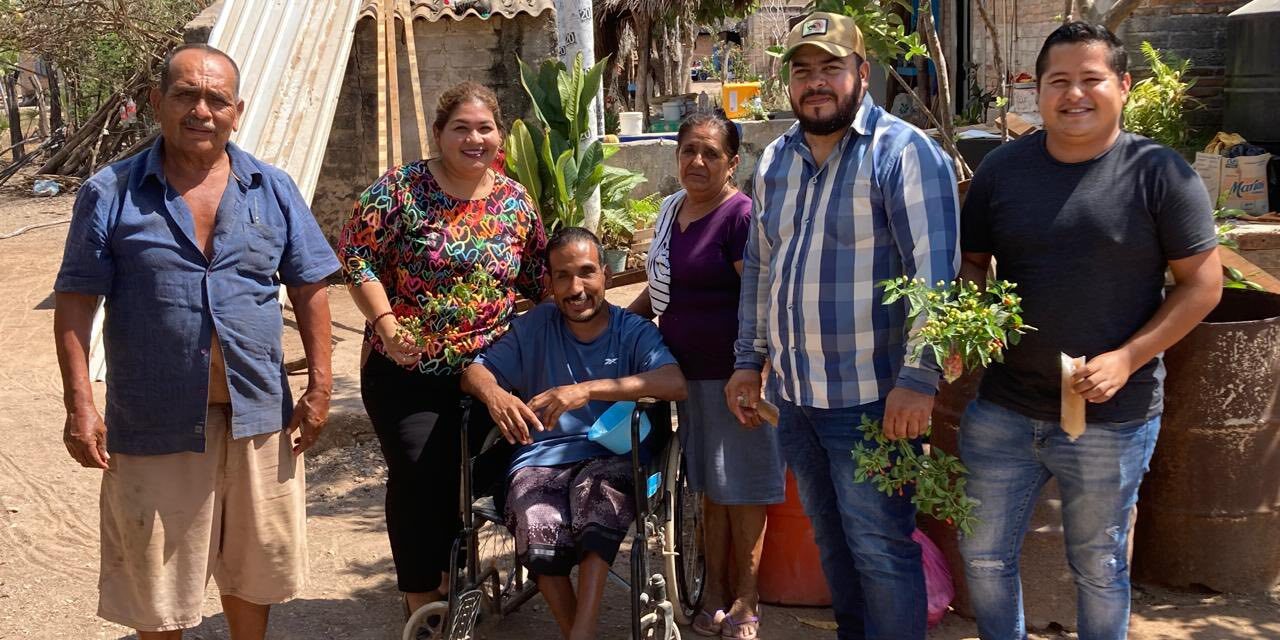 LLEVAN PROGRAMAS DE CRECIMIENTO Y APOYOS A EL CERRO BOLA