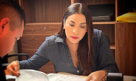 ELIZABETH AGUILAR: COMPROMISO, CERCANÍA Y RESULTADOS EN COMPOSTELA