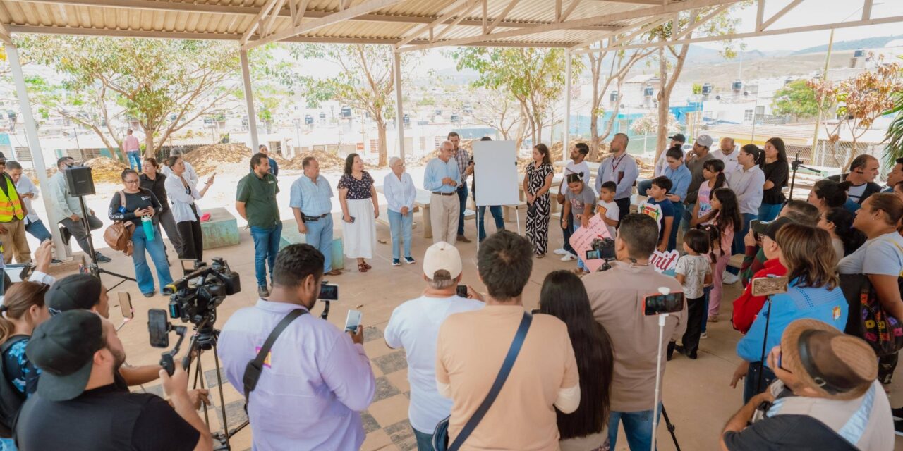 Fortalecen Miguel Ángel Navarro y Beatriz Estrada infraestructura escolar en primaria de Tepic