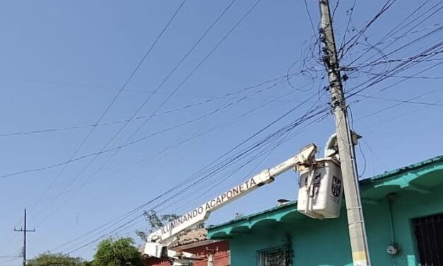 ¡REFUERZAN LA SEGURIDAD CON EL PROGRAMA ILUMINANDO ACAPONETA!