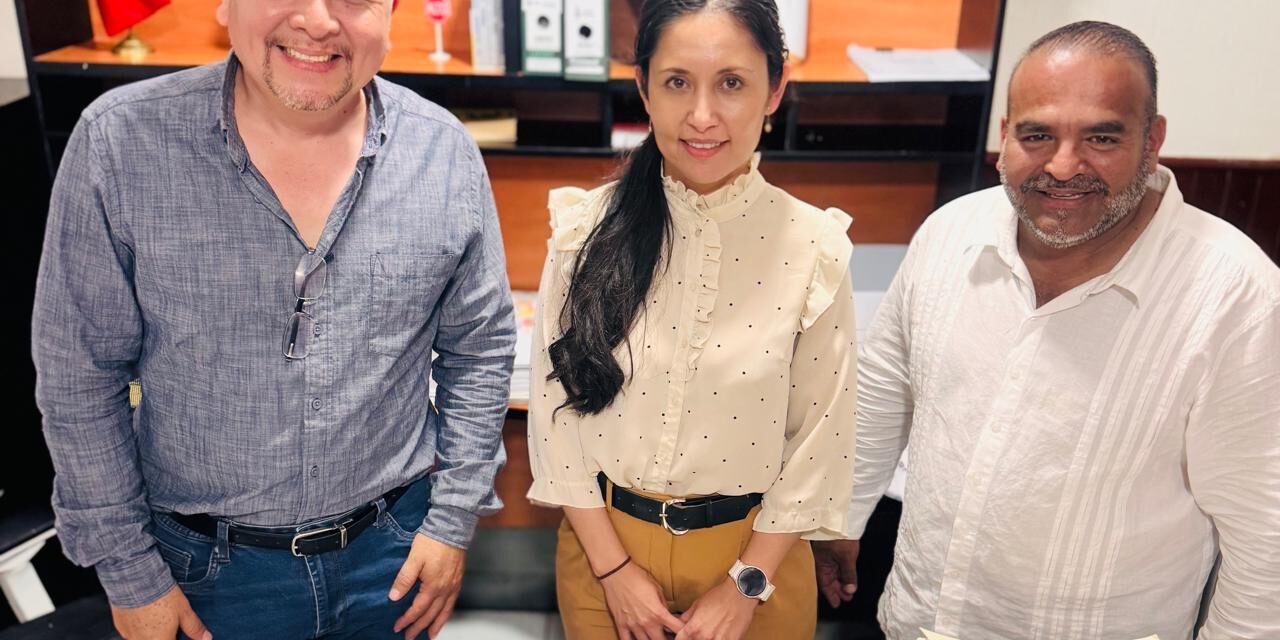 PRESENTAN OFICIALMENTE A LA NUEVA CONTRALORA MUNICIPAL DE BAHÍA DE BANDERAS