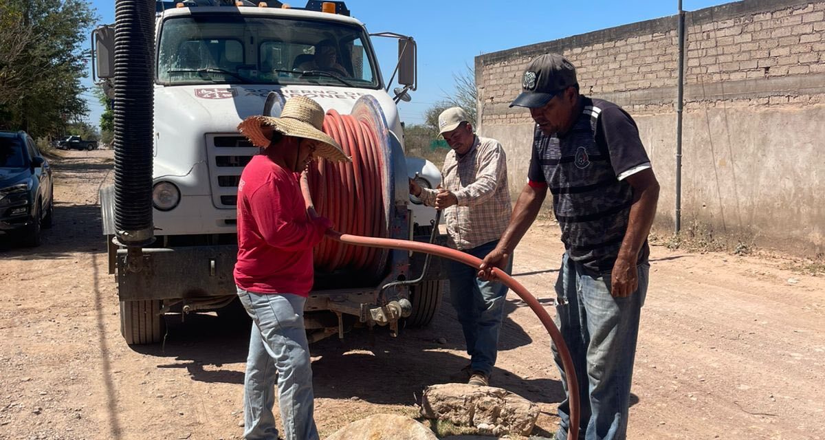 LIMPIEZA Y MANTENIMIENTO DE DRENAJE EN COLONIA LAS LIEBRES