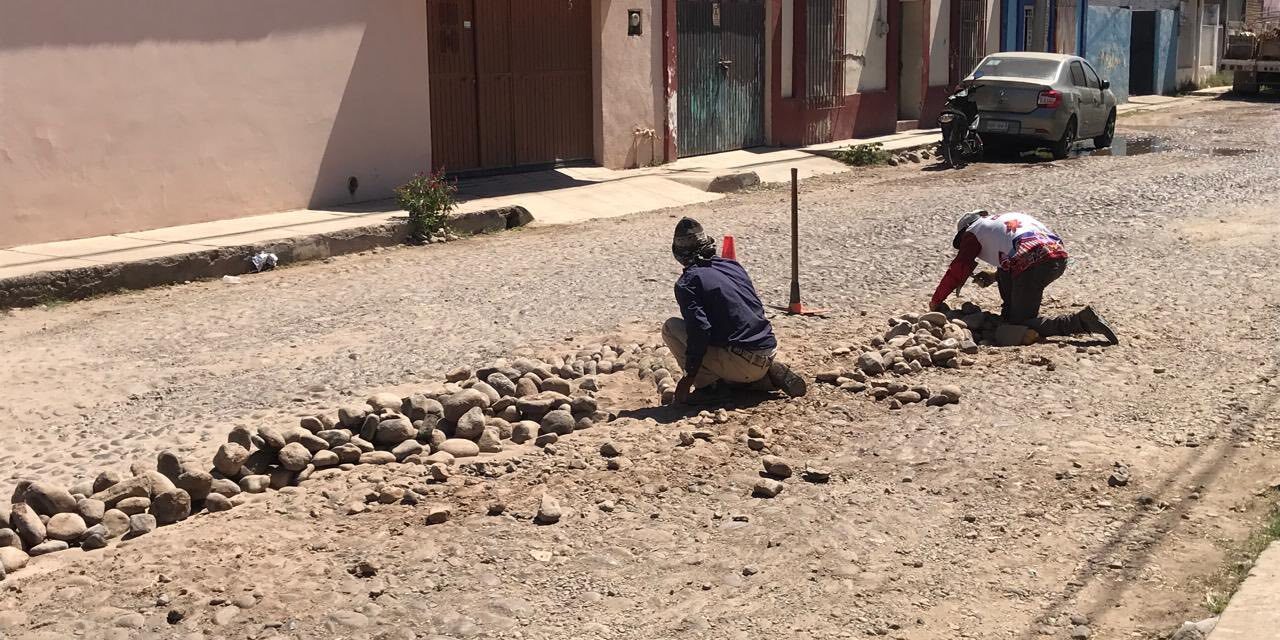 PRECAUCIÓN: TRABAJOS DE MANTENIMIENTO EN CALLE BRAVO EN ACAPONETA
