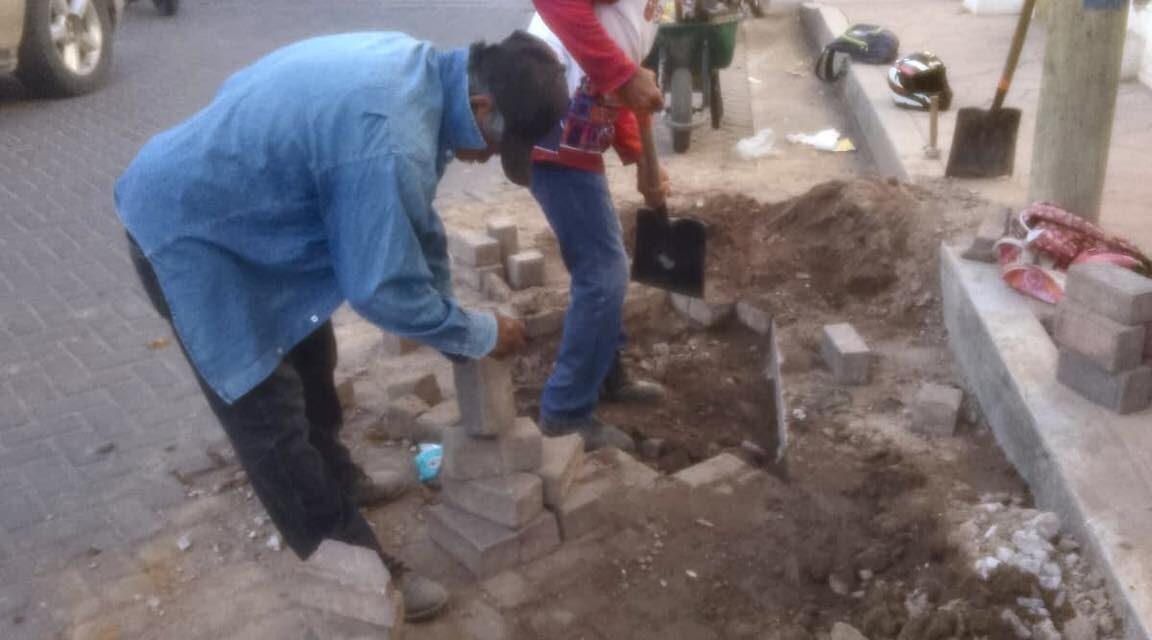 TRABAJOS DE BACHEO EN CALLES DE ACAPONETA ¡TOMA PRECAUCIONES!