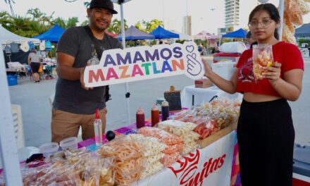 MÁS DE 60 EMPRENDEDORES IMPULSAN EL BAZAR “SABE A Mazatlán” EN PARQUE CENTRAL