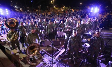 MÁS DE 700 PERSONAS DISFRUTAN GRAN CONCIERTO DE LA BANDA SEDENA EN LA CIUDAD DE LAS ARTES