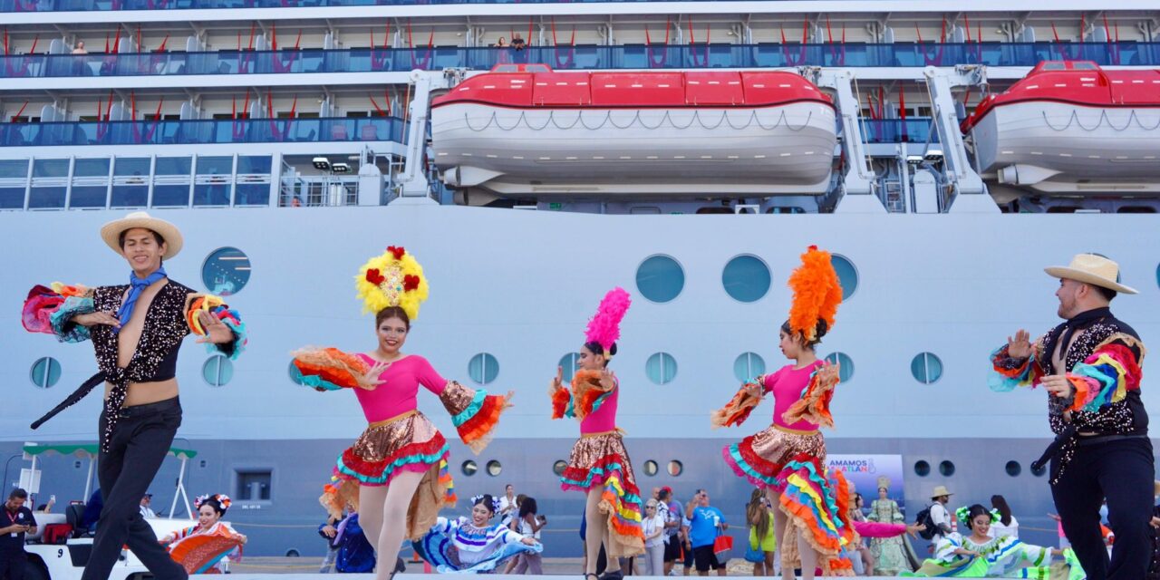 Mazatlán RECIBE AL Carnival Panorama Y AL Brilliant Lady EN UNA GRAN JORNADA TURÍSTICA