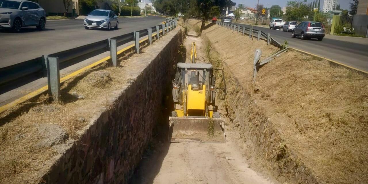 AVANZA PLAN PREVENTIVO 2026: LIMPIEZA DE CANAL PARA EVITAR INUNDACIONES