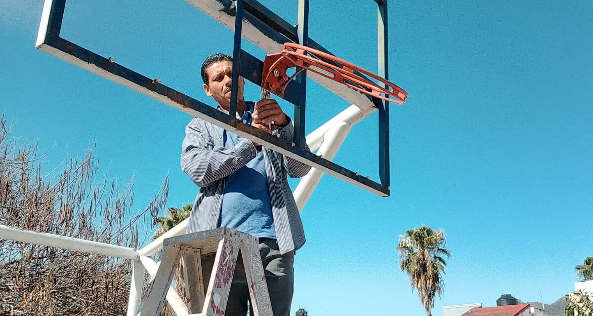 REHABILITAN TABLEROS DE CANCHA EN COLINAS DE XALISCO PARA ESPACIOS DIGNOS