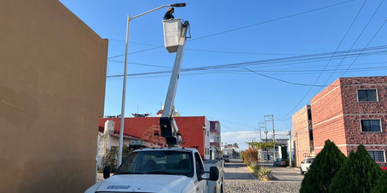 ¡XALISCO MÁS ILUMINADO! MEJORAN ALUMBRADO PÚBLICO EN DISTINTAS COLONIAS