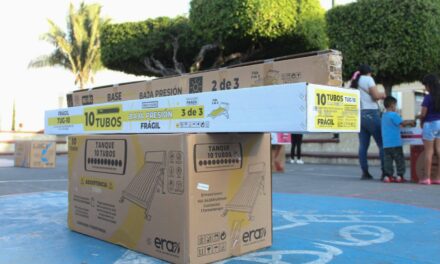 ENTREGAN CALENTADORES SOLARES EN XALISCO PARA APOYAR A LAS FAMILIAS