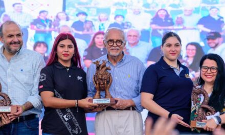 Miguel Ángel Navarro inaugura Encuentro Nacional de Universidades Tecnológicas