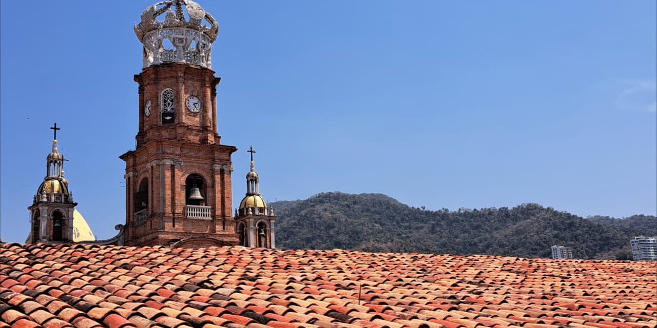 Descubre el Centro Histórico de Puerto Vallarta con tours gratuitos