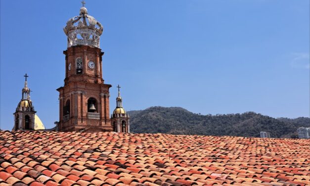 Descubre el Centro Histórico de Puerto Vallarta con tours gratuitos